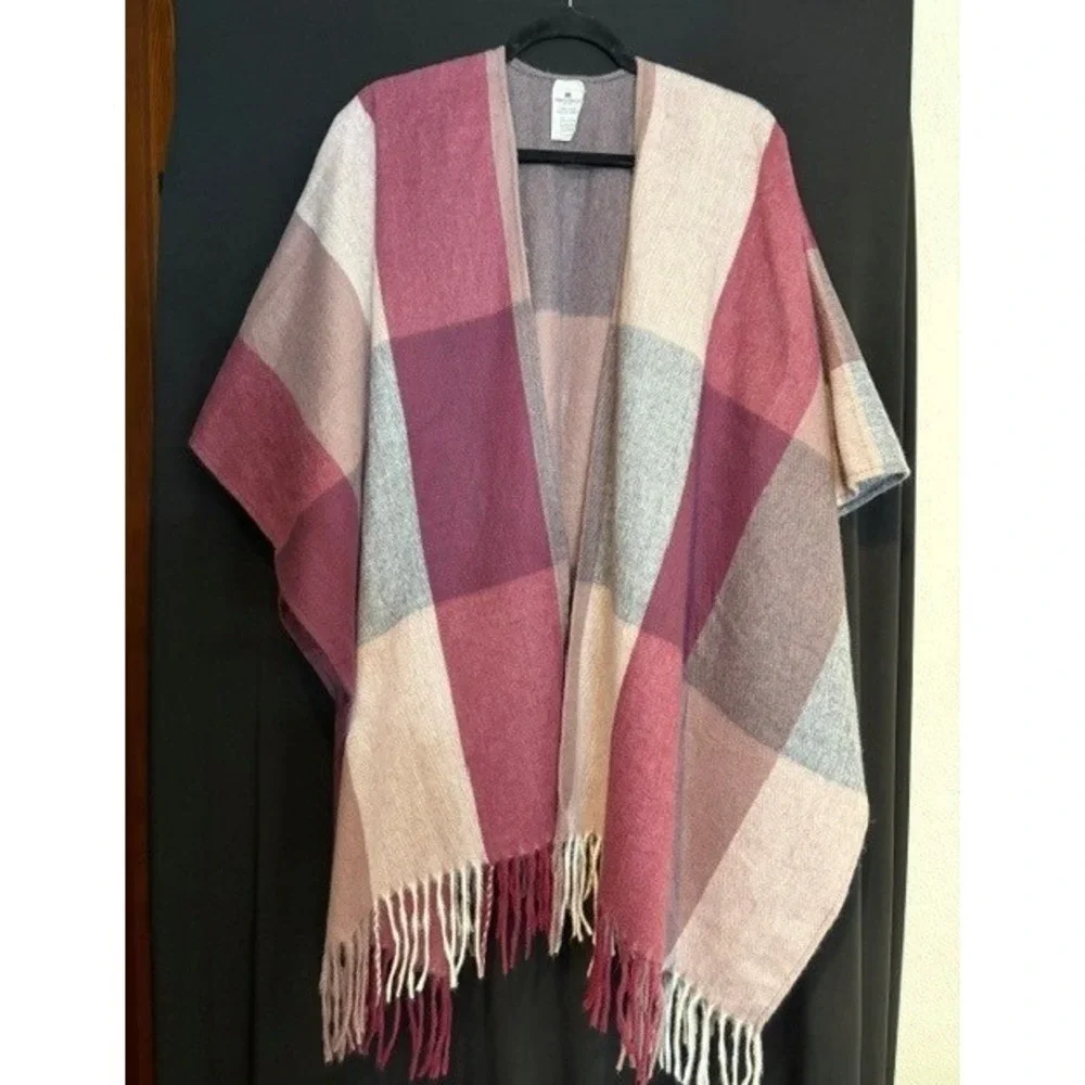 Women's Woolrich Mauve, Pink & Gray Plaid Fringed Cozy Blanket Wrap OS